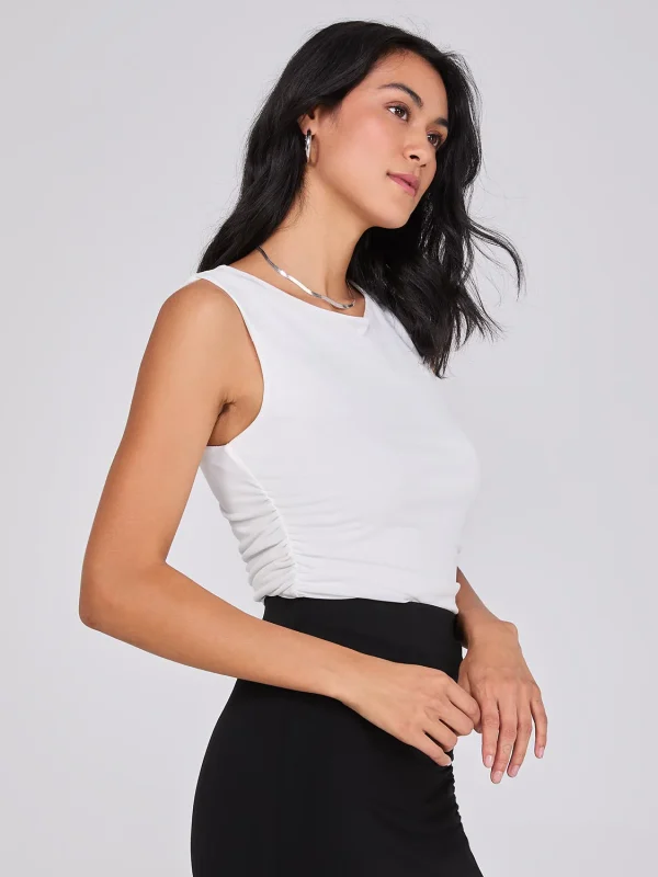 Sleeveless V-Back Top With Ruched Sides - Image 8