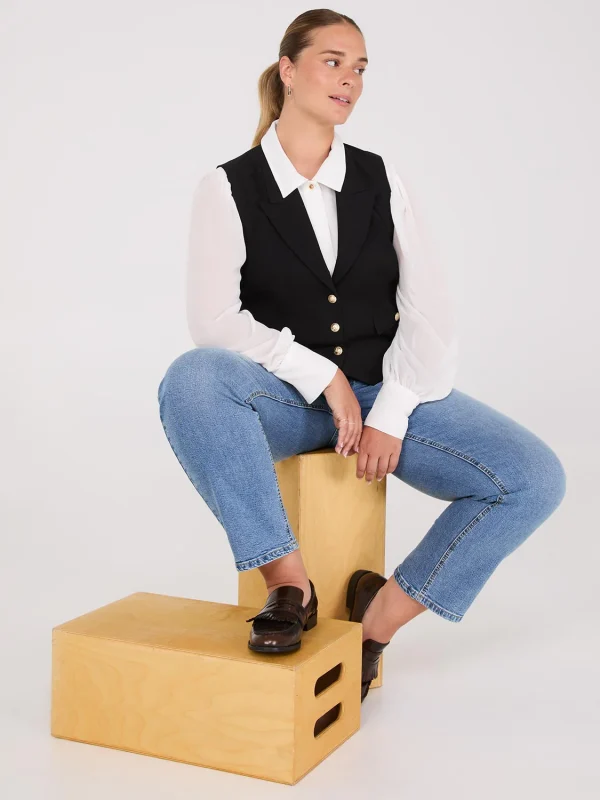 3-Button Notch Collar Vest - Image 4