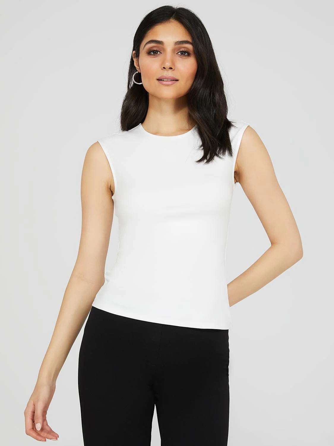 Sleeveless Crew Neck Top - Image 7