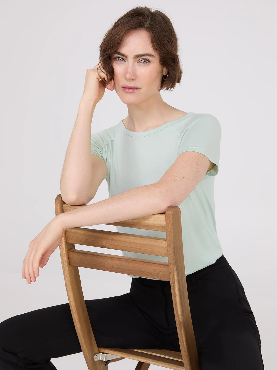 Short Raglan Sleeve T-Shirt - Image 7