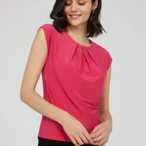 Pleated Top With Bar Detail
