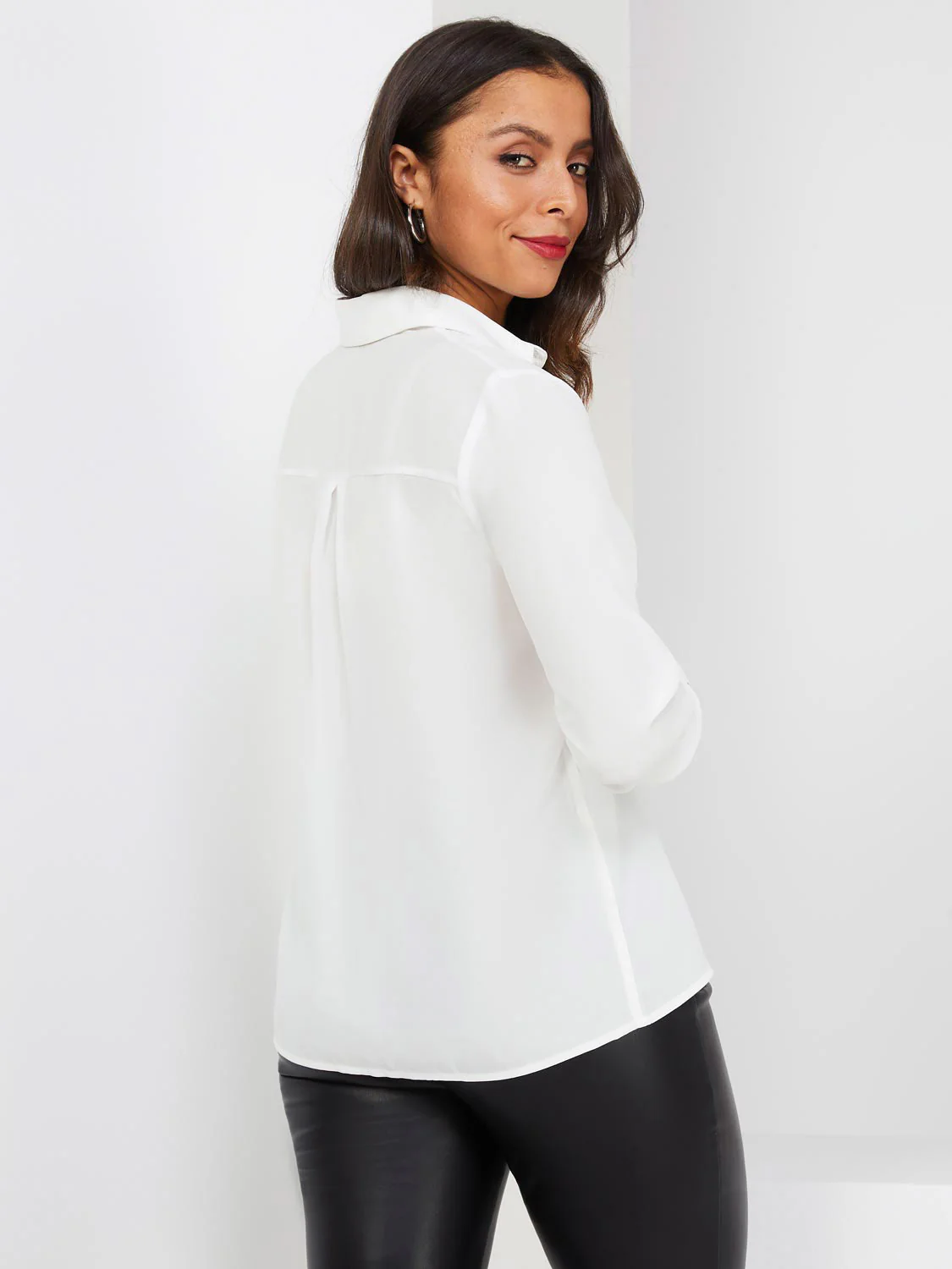 Button-Front Blouse With Contrast Piping - Image 5