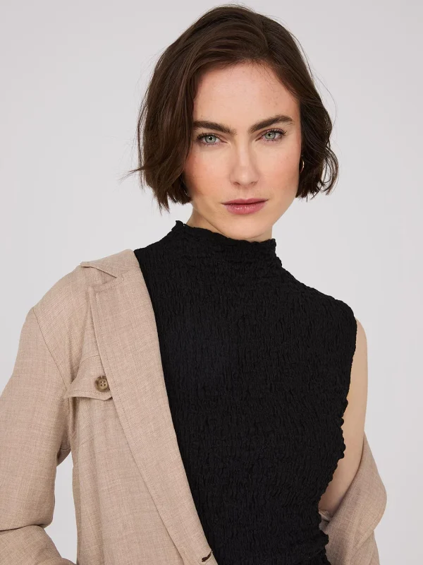 Sleeveless Textured Mock Neck Top - Image 10