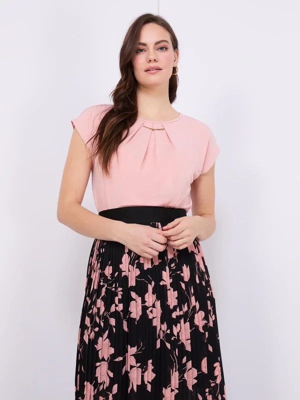 Pleated Short Sleeve Top With Metal Bar Detail - Image 8