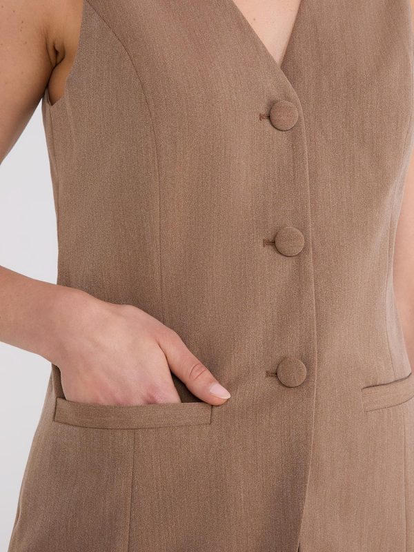 Sleeveless 3-Button Blazer - Image 13