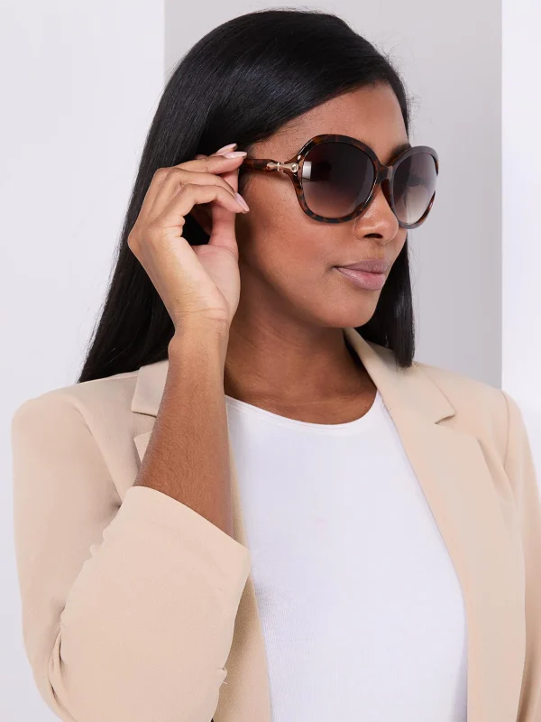 Tortoise Butterfly Sunglasses - Image 2