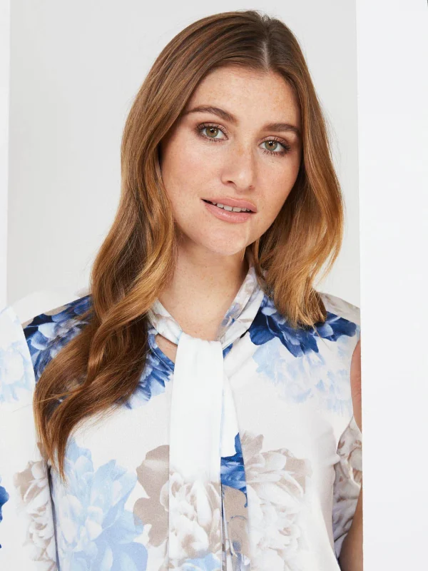 Floral Print 3/4 Sleeve Bow Top - Image 2