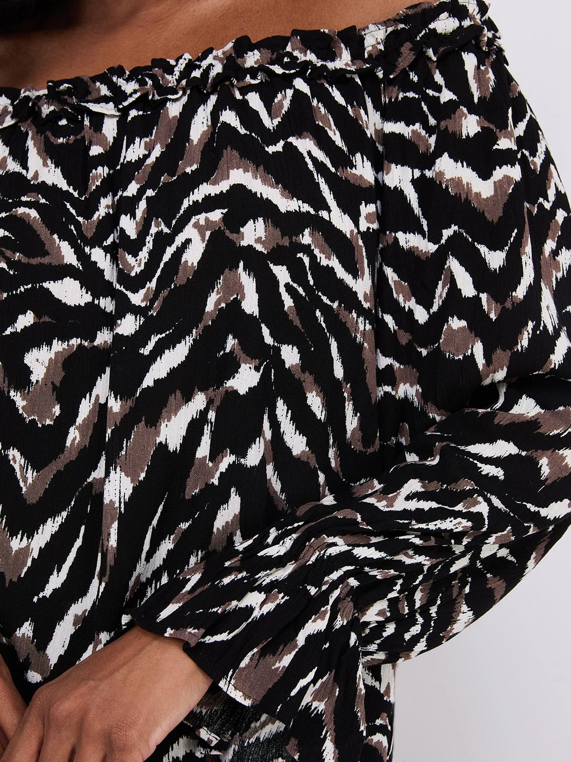 Animal Print Off-The-Shoulder Top With Ruffle Details - Image 5