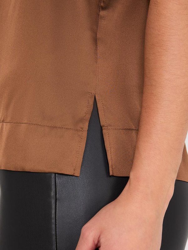 Sleeveless Satin Top With Button Details - Image 4