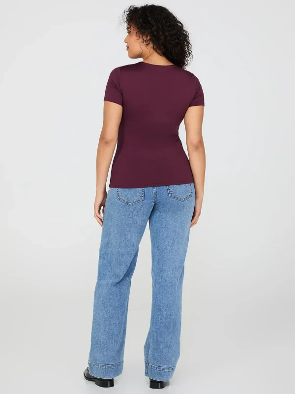 Sculpting Crew Neck T-Shirt - Image 15
