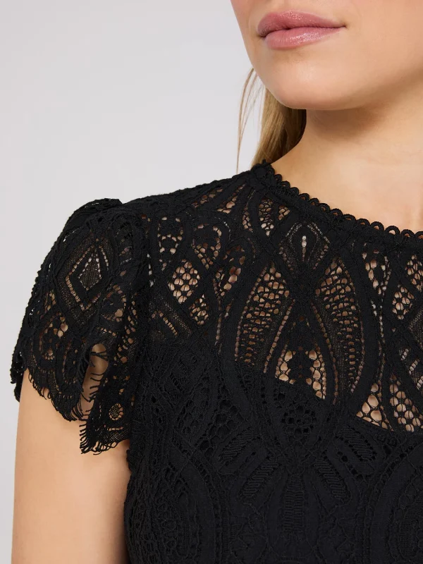 Sweetheart Neckline Top With Scallop Details - Image 7