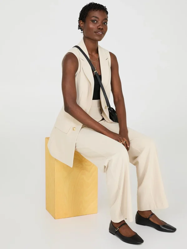 4-Button Sleeveless Open Blazer - Image 3