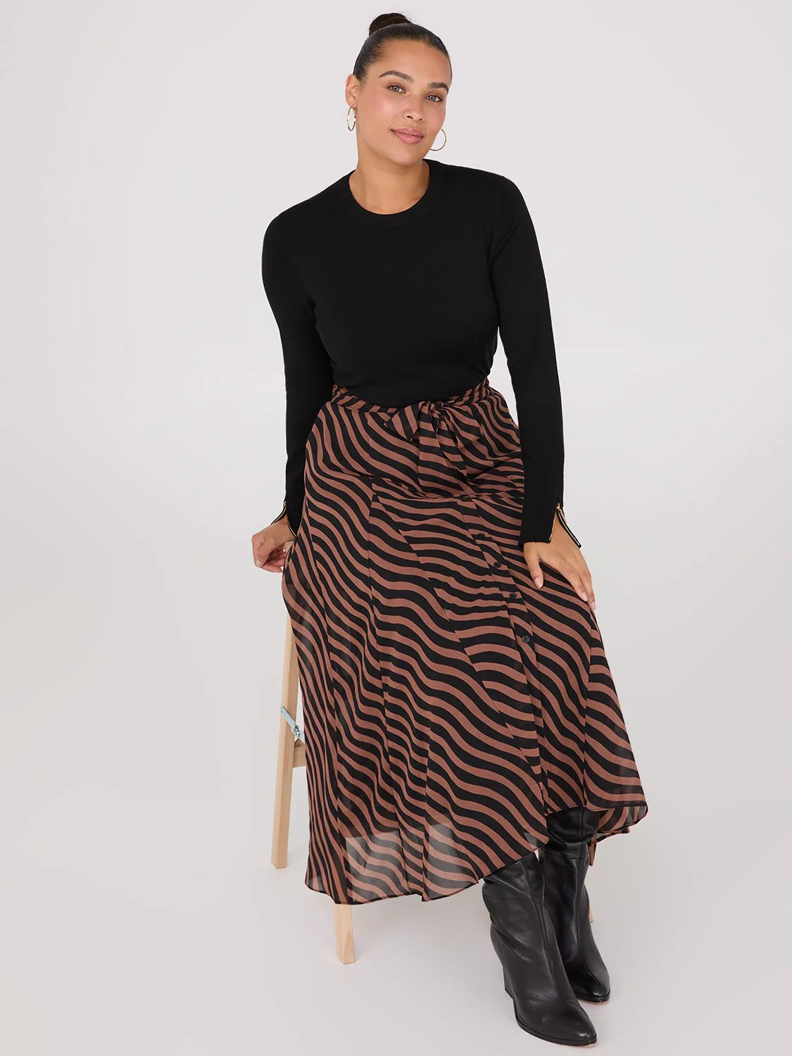 Zip Sleeve Crew Neck Sweater - Image 4