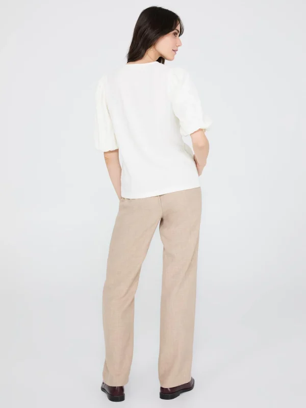 Textured Jacquard Top With Front Keyhole - Image 4