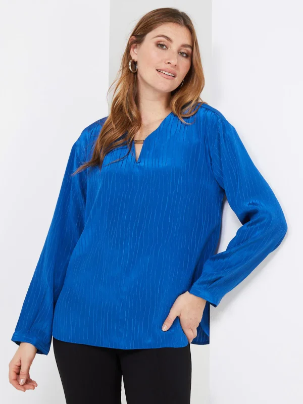 Textured V-Neck Blouse With Hardware Detail - Image 3