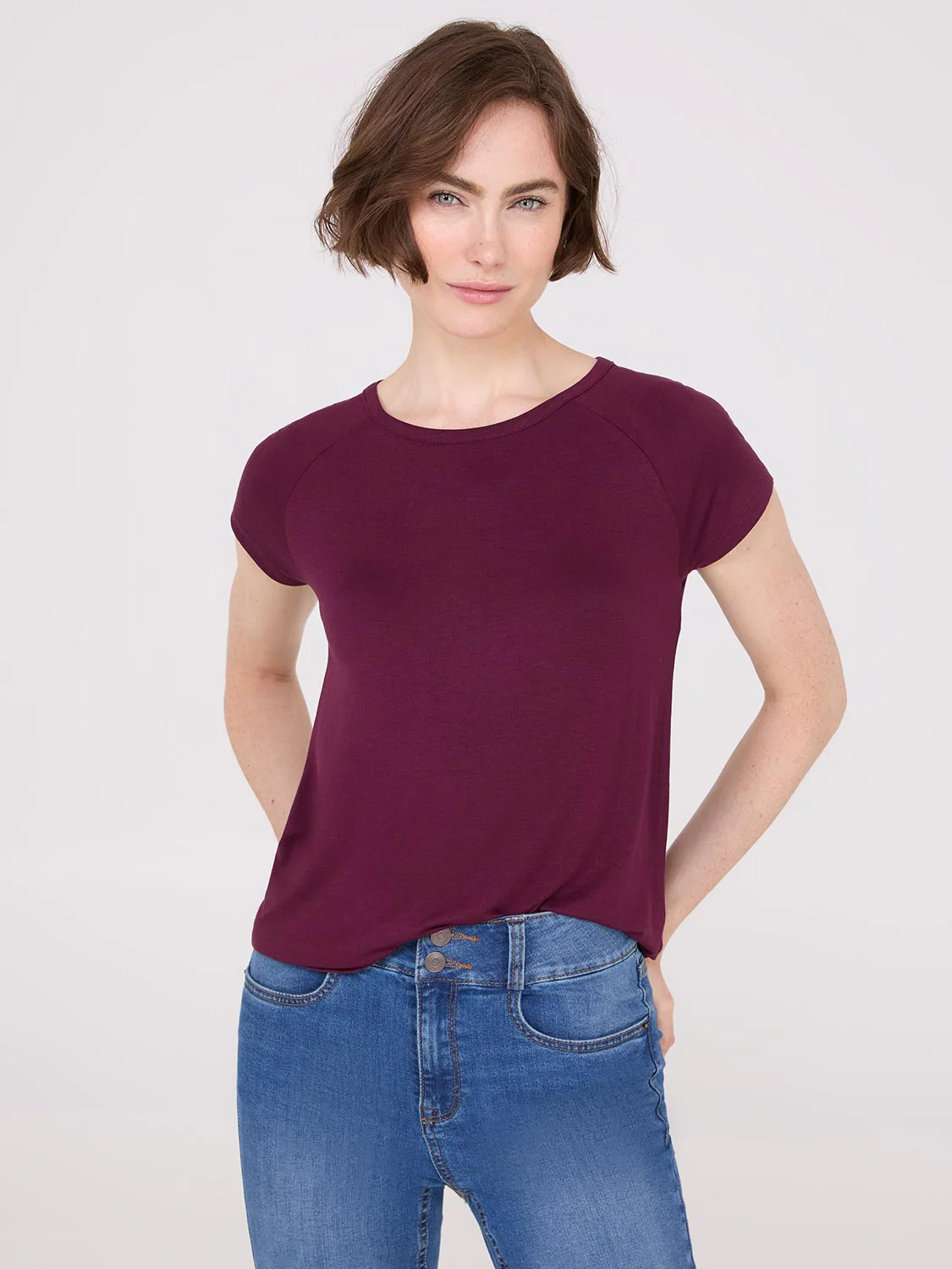 Short Raglan Sleeve T-Shirt - Image 9