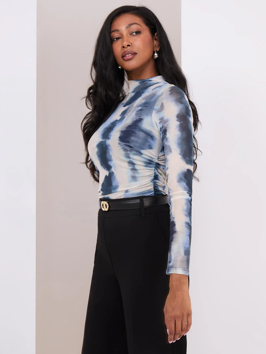 Printed Mesh Mock Neck Top - Image 4