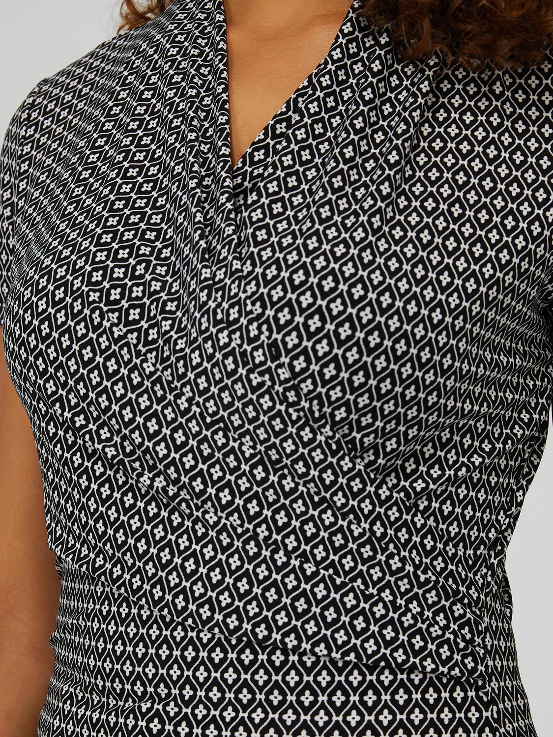 Geo Print Short Sleeve Crossover Front Top - Image 6