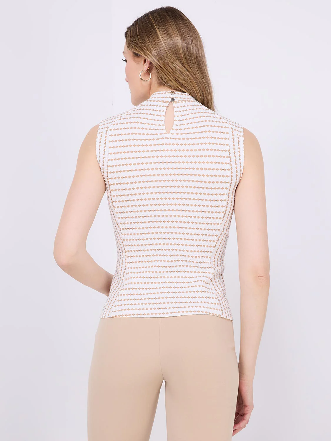 Textured Sleeveless Mock Neck Top - Image 5