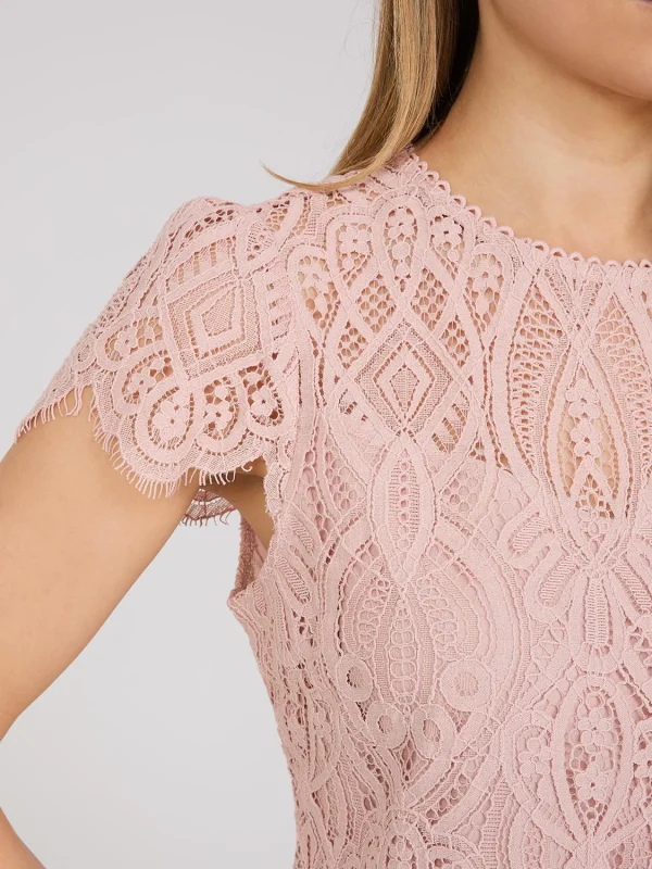 Sweetheart Neckline Top With Scallop Details - Image 4