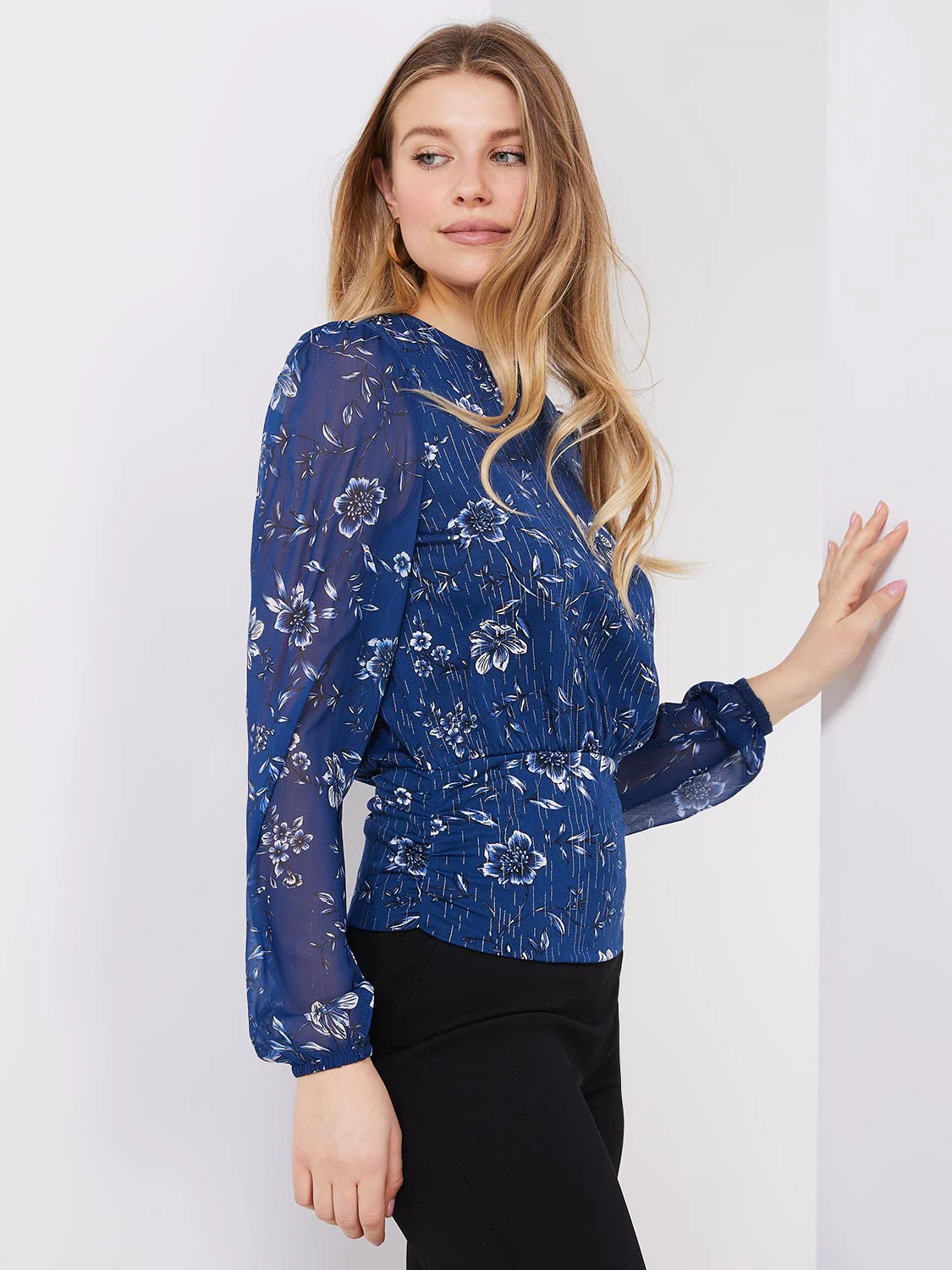 Floral Print Metallic Chiffon Top - Image 4