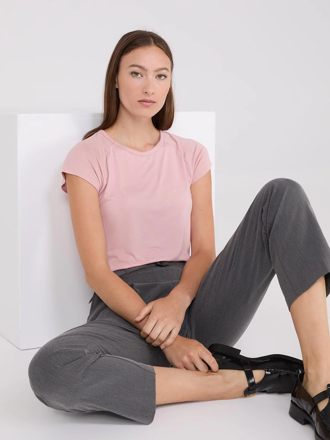 Short Raglan Sleeve T-Shirt - Image 2