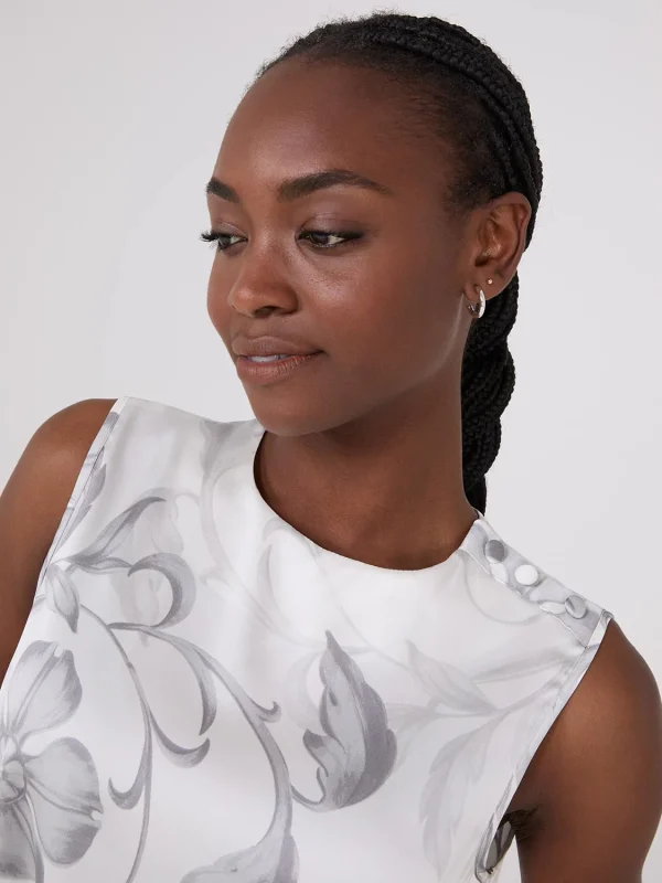 Sleeveless Floral Print Satin Top With Button Details - Image 2