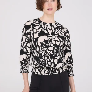 Printed Textured 3/4 Sleeve Round Neck Top