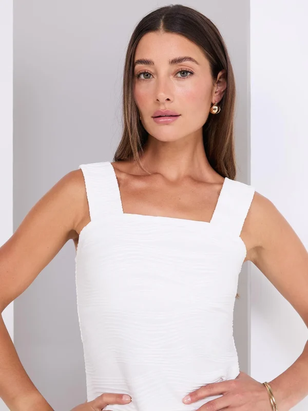 Wave Pattern Wide Strap Tank Top - Image 2