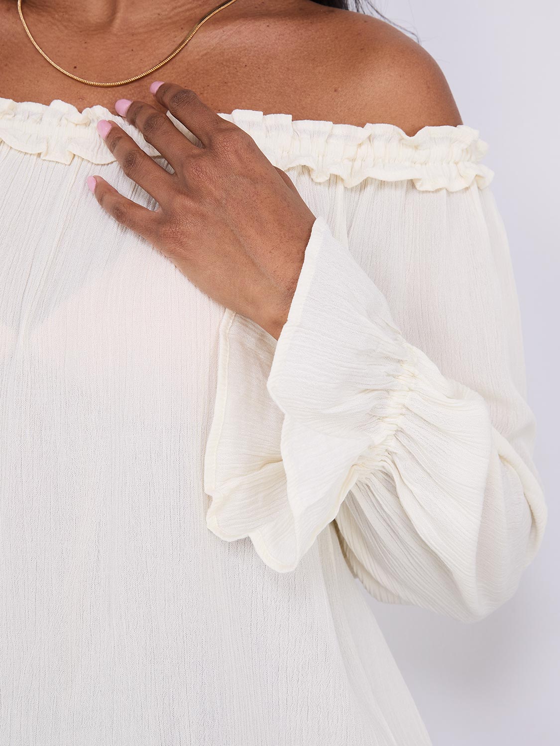 Off-The-Shoulder Top With Ruffle Details - Image 6