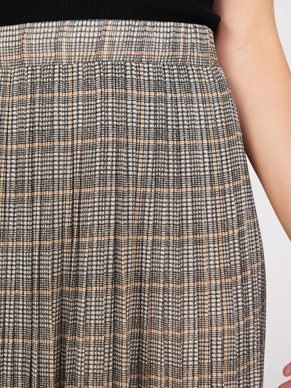 Plaid Pleated Chiffon Skirt - Image 3