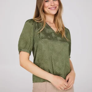 V-Neck Short Puff Sleeve Jacquard Popover Top