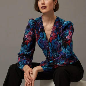 Floral Print V-Neck Plisse Long Sleeve Top