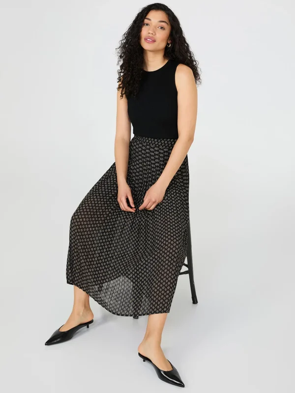 Printed Pleated Chiffon Skirt - Image 3