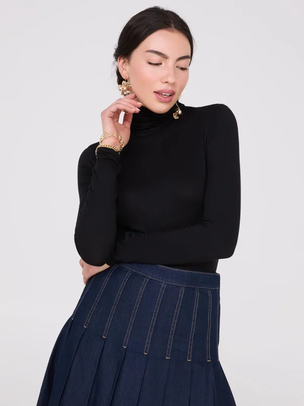 Long Sleeve Turtleneck Top - Image 5