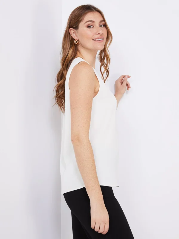 Sleeveless Textured Blouse - Image 3