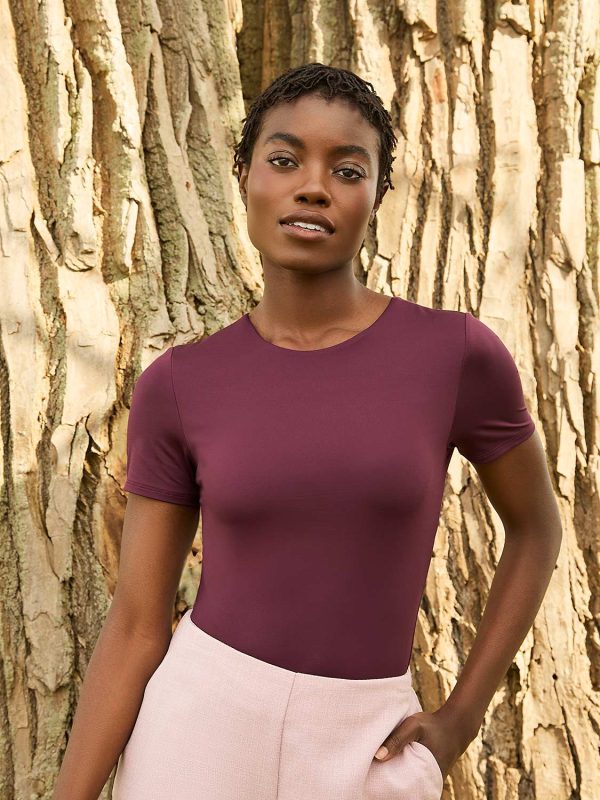 Sculpting Crew Neck T-Shirt - Image 10